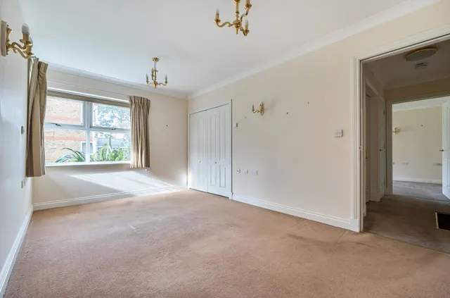 Fontwell Avenue, Eastergate, PO20, photo 3