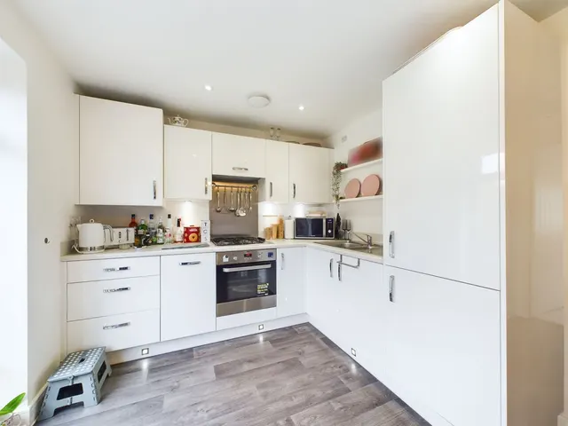 Chieftain Street, Bordon, GU35, photo 3