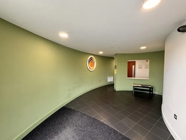 Echo Central Two, Cross Green Lane, photo 1