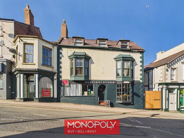 Vale Street, Denbigh, LL16, photo 1