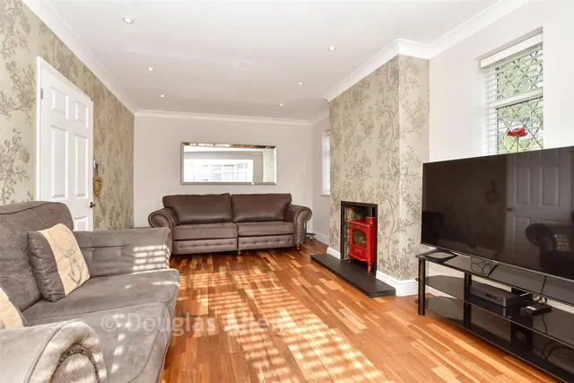 Upper Swaines, Epping, CM16, photo 2