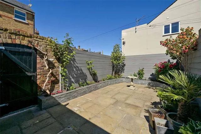 Photo 3 — St. Leonards Avenue, Windsor, Berkshire, SL4 1HX