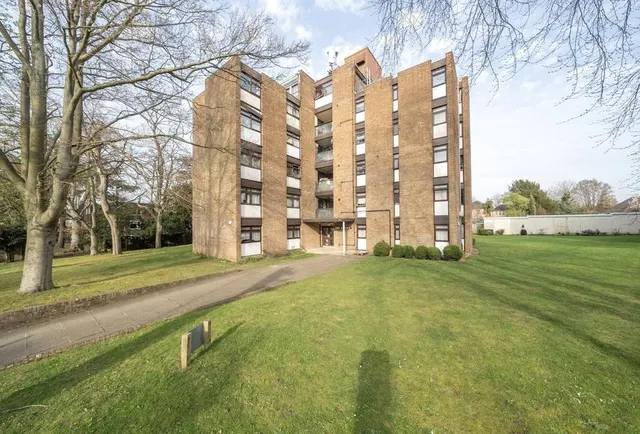Woodcote Road, Wallington, SM6, photo 3