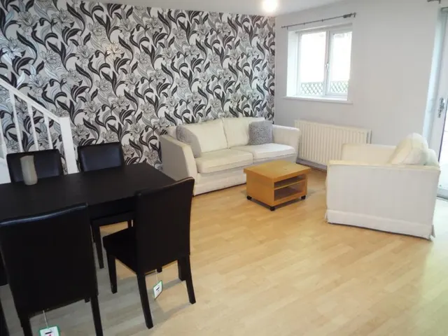 Tipton Street, Wincobank, S9, photo 1