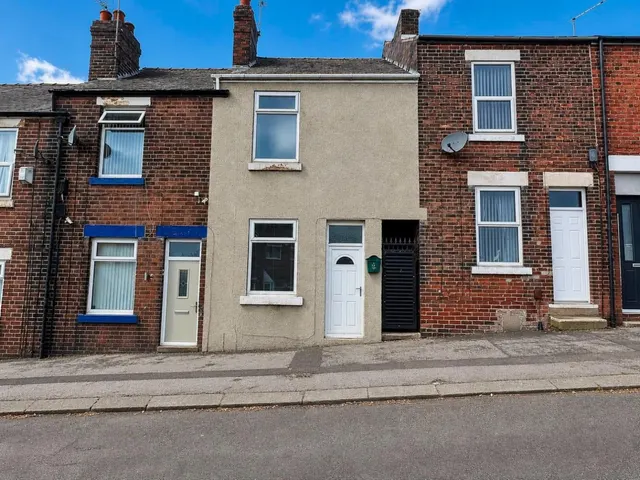 Kimberworth Park Road, Rotherham, photo 1