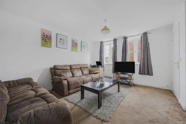 Pippin Grove, Shinfield, RG2, photo 3