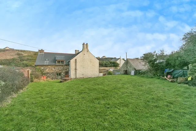 Aberdaron, LL53, photo 2