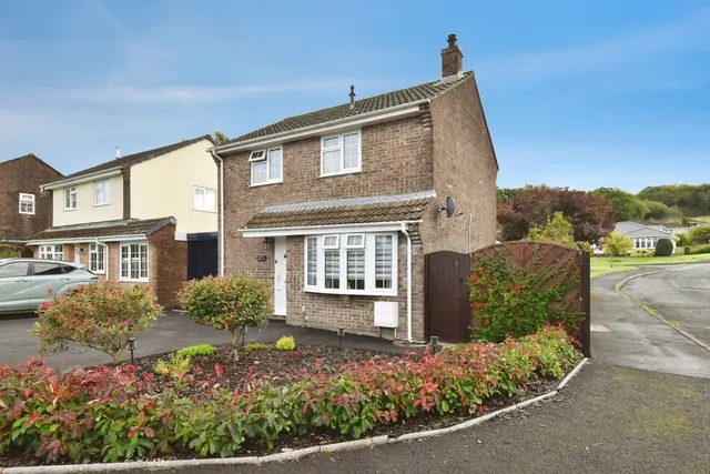 Heol Ceirios, Llandybie, SA18, photo 1