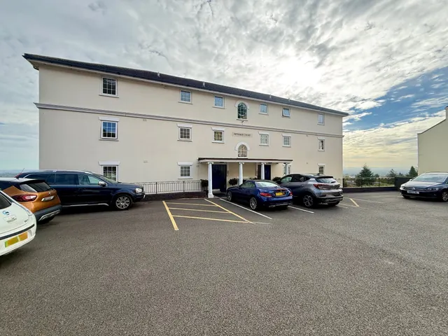 Worcester Road, WR14, photo 1