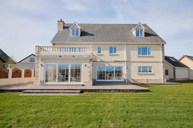 Clos-Y-Parc, Five Roads, photo 2