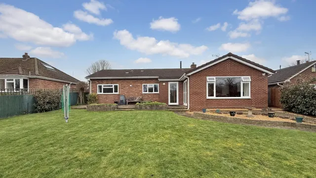 Grange Lane, Warminster, photo 1