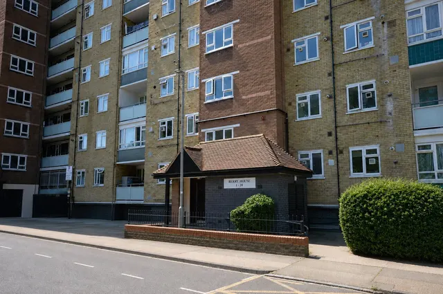 Dagnall Street, London, SW11 5DL, photo 1