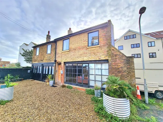 Cliftonville Mews Cliftonville, Margate, Kent CT9 2DZ, photo 1