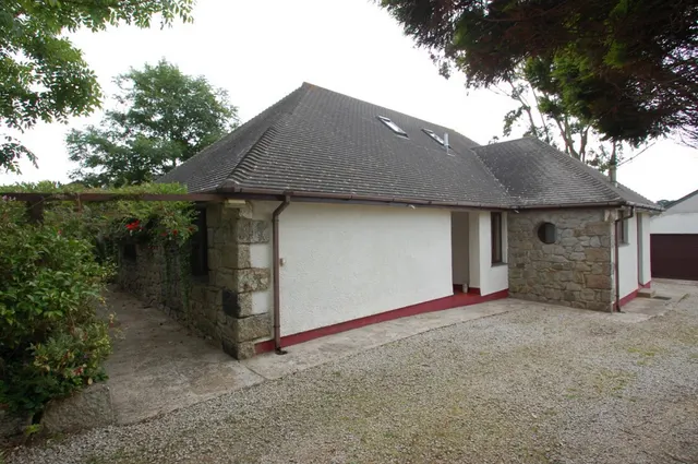 Townshend, photo 1