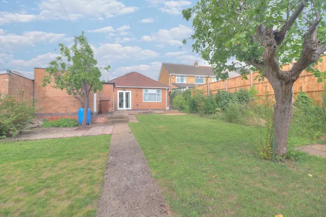 Beacon Avenue, Leicester, LE4, photo 1