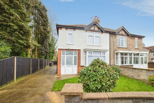 Sutton Road, Huthwaite, Sutton-in-Ashfield, Nottinghamshire, NG17, photo 1