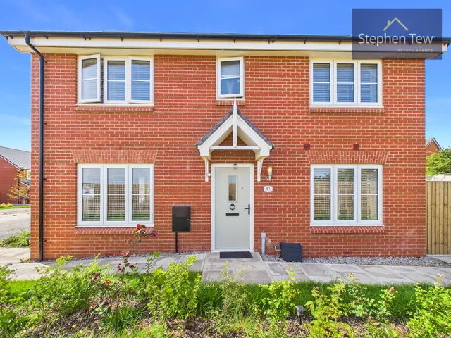 Wiltshire Lane, Thornton-Cleveleys, FY5, photo 1