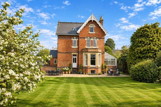 Moorend Park Road, Cheltenham, GL53, photo 1