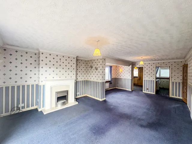 Kilwinning, KA13, photo 3