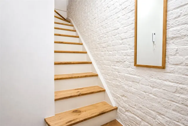 Photo 2 — Amwell Street, London, EC1R