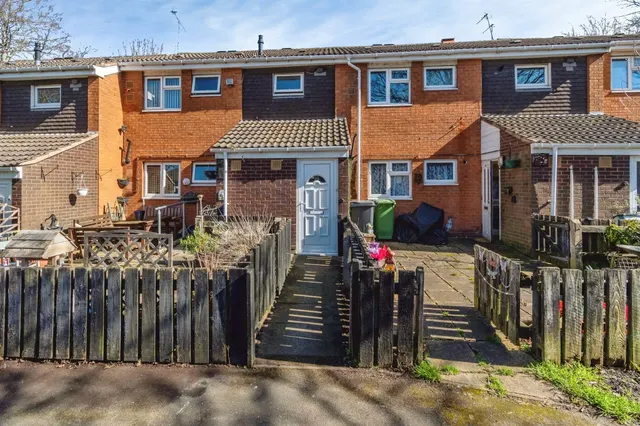 Hartshorn Street, Bilston, WV14, photo 1