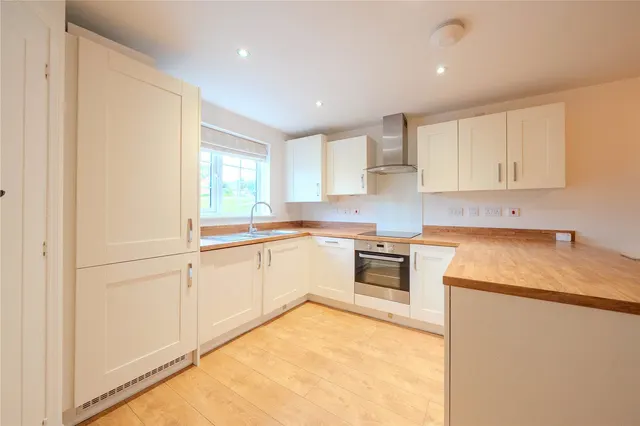 Moseley Beck Crescent, Leeds, LS16, photo 2