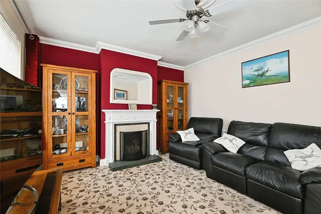 High Street, Queenborough, ME11, photo 2