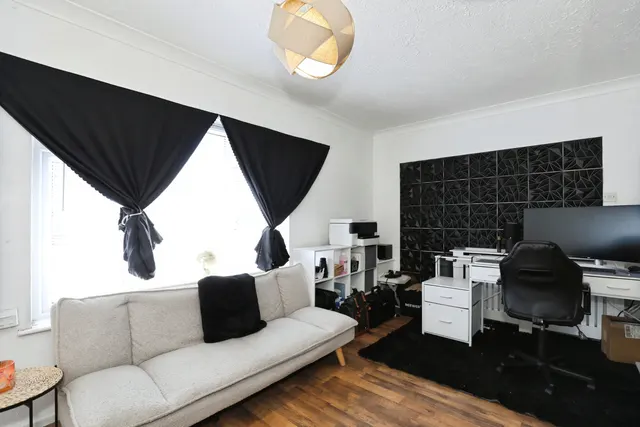 Garsdale Crescent, Stoke-On-Trent, photo 1