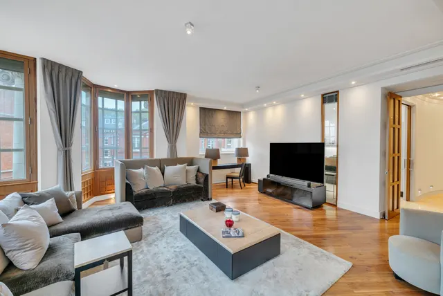 Photo 2 — Empire House, Thurloe Place, Kensington, London