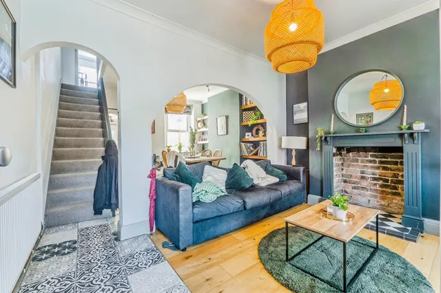 Photo 3 — Inverness Place, Roath, Cardiff