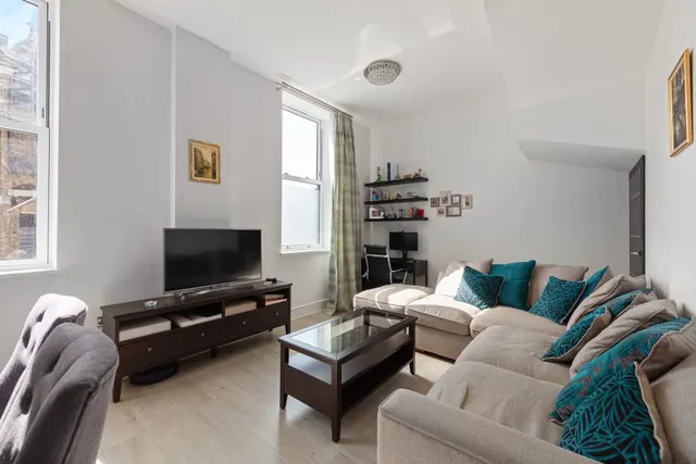 Huntley Close, Greenwich, SE10, photo 2