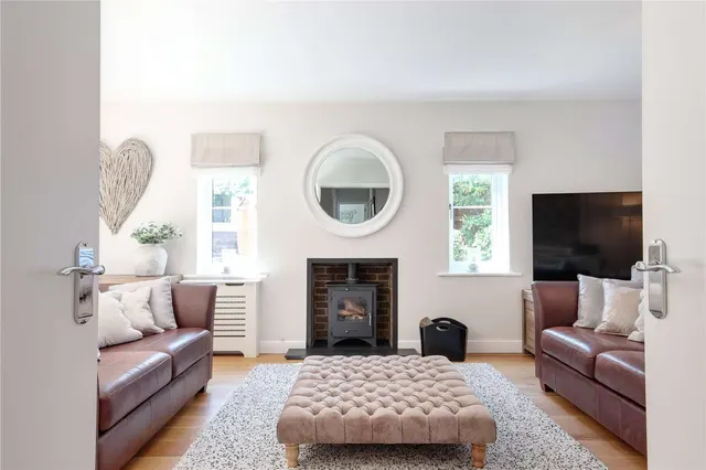 Photo 3 — Horizon Close, Brasted, Westerham, Kent, TN16 1DH