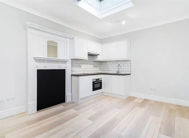 Gloucester Place, Marylebone, W1U, photo 1