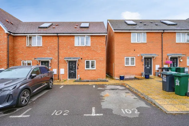 Burbridge Road, Leavesden, Watford, photo 1