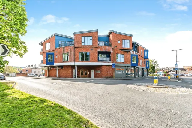 Broadwater Road, Romsey, SO51, photo 1