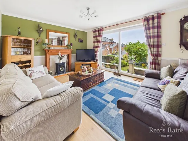 Photo 2 — Park Avenue, Scarborough, North Yorkshire, YO12