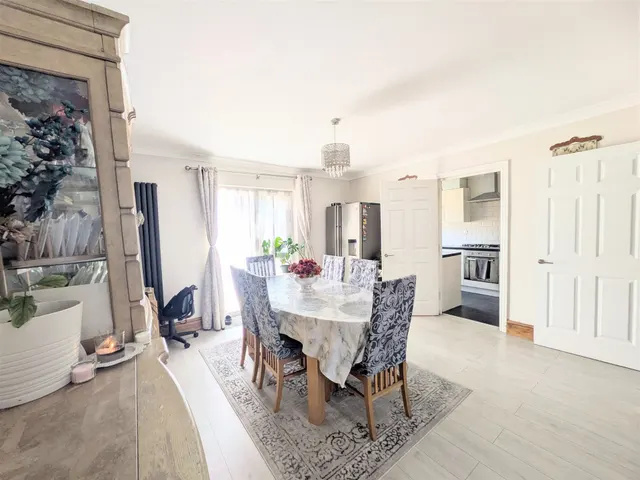 Raymond Road, Ilford, IG2, photo 3