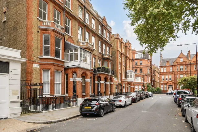 38B Ashburn Place, London, photo 1