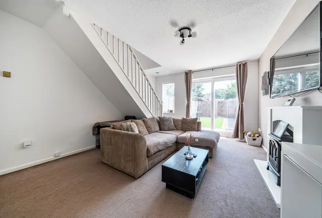 Photo 3 — Longs Drive, Gloucestershire, Yate, BS37 5XN