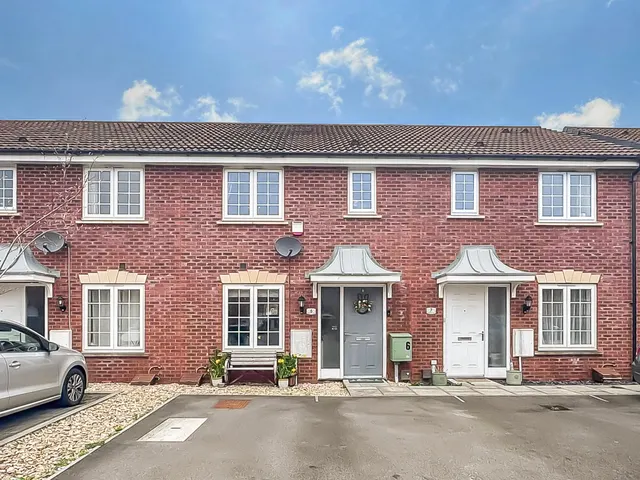 Babdown Close Kingsway, Quedgeley, Gloucester, GL2 2HS, photo 1