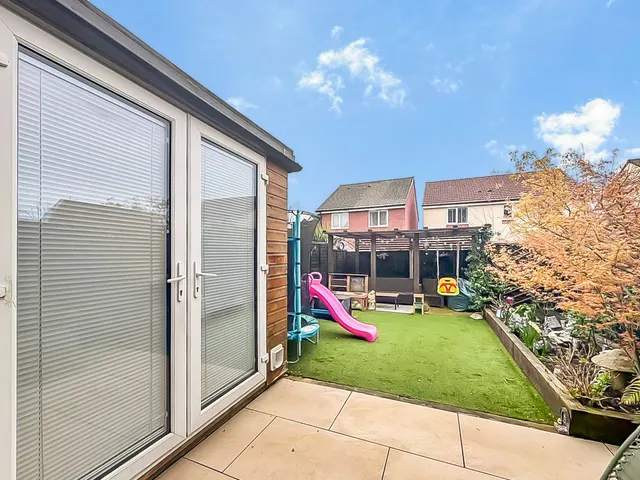 Photo 2 — Babdown Close Kingsway, Quedgeley, Gloucester, GL2 2HS