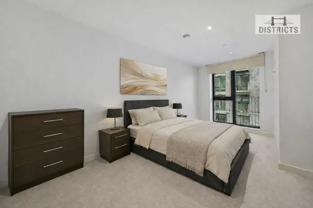 1 bedroom flat — Mercier Court, Royal Wharf E16