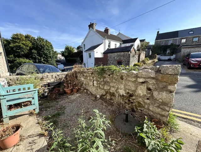 Photo 2 — Newton Road, Newton, Swansea, West Glamorgan, SA3 4ST