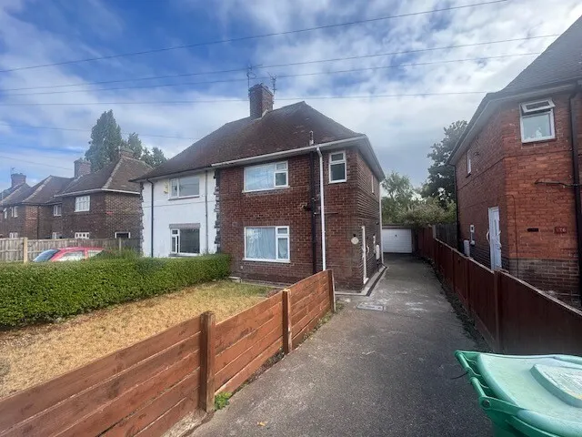 Longmead Drive, Nottingham, photo 1