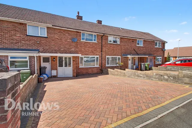 Bridgwater Road, Cardiff, photo 1
