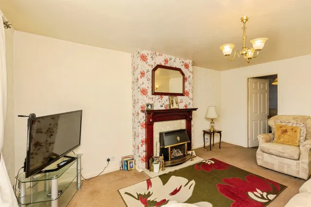 Photo 3 — Ridgeway, Shipley