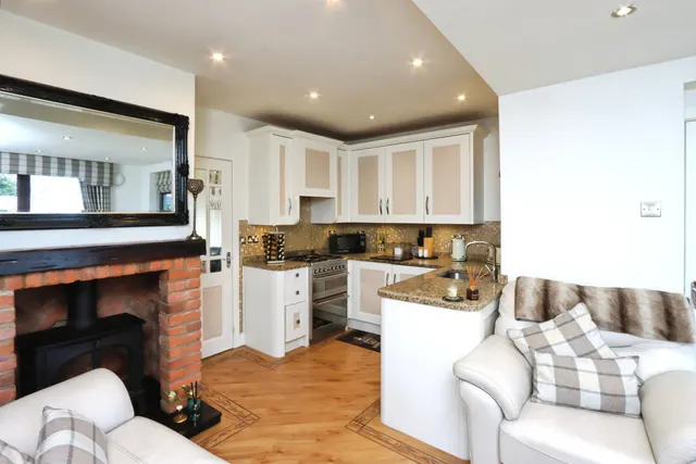 Lister Crescent, Sheffield, S12, photo 1