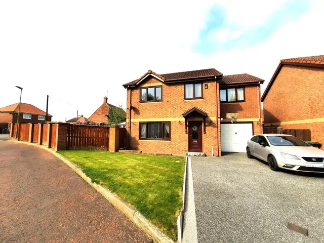 Burn Gardens, Easington, County Durham, SR8 3JR, photo 1