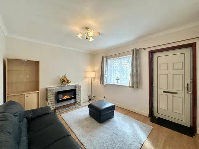 Photo 3 — Albert Street, Bletchley, Milton Keynes, Milton Keynes, MK2 2UG