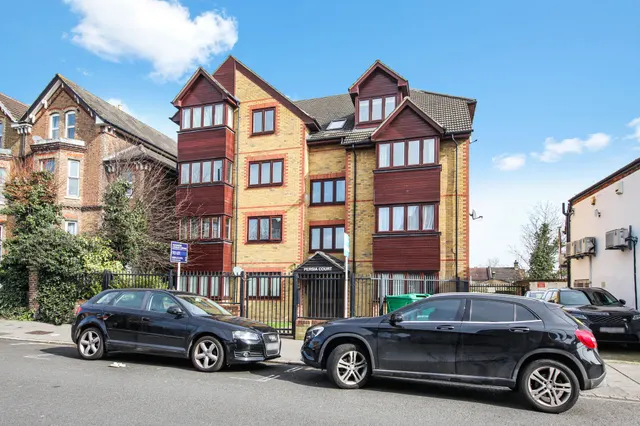 Oliver Grove, South Norwood, London, SE25 6EJ, photo 1